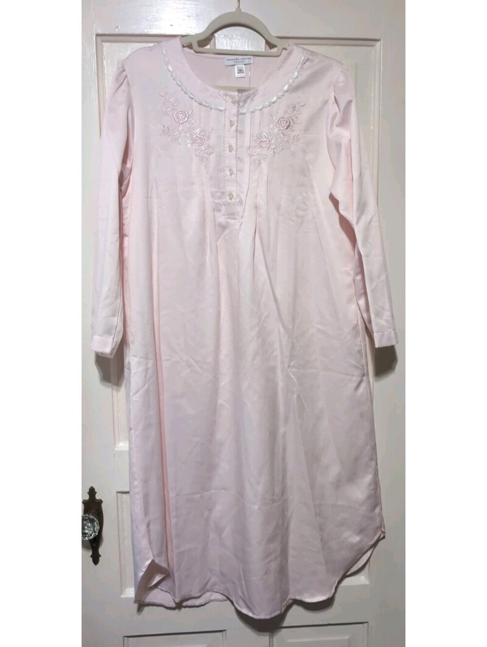 Miss Elaine Long Pink Nightgown Embroidered Floral Cottage Woman's PM(1648)G